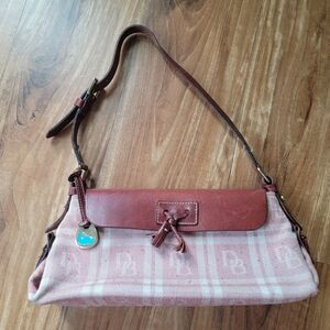 Dooney & Bourke Purse